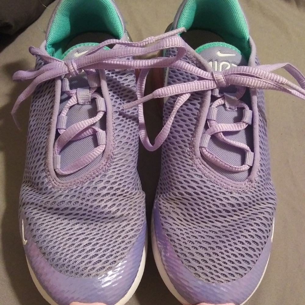 2y Nike Air Max 270
